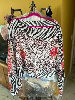 Floral & Animal Print Long-Sleeve Blouse - black/red